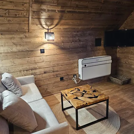 De Les Flors Lodge