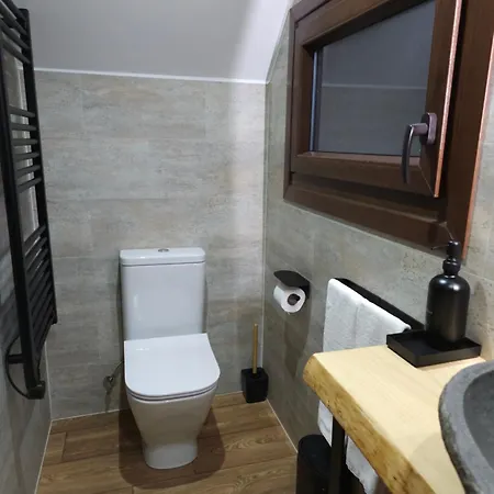 De Les Flors Деревянный коттедж *