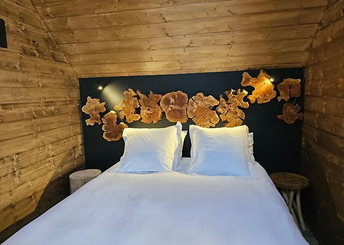 De Les Flors Lodge